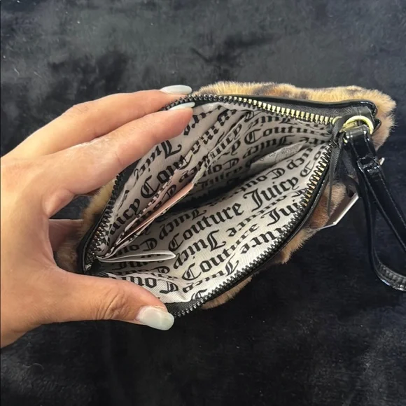 Juicy Couture Brown Leopard Print Clutch - Picture 2 of 2